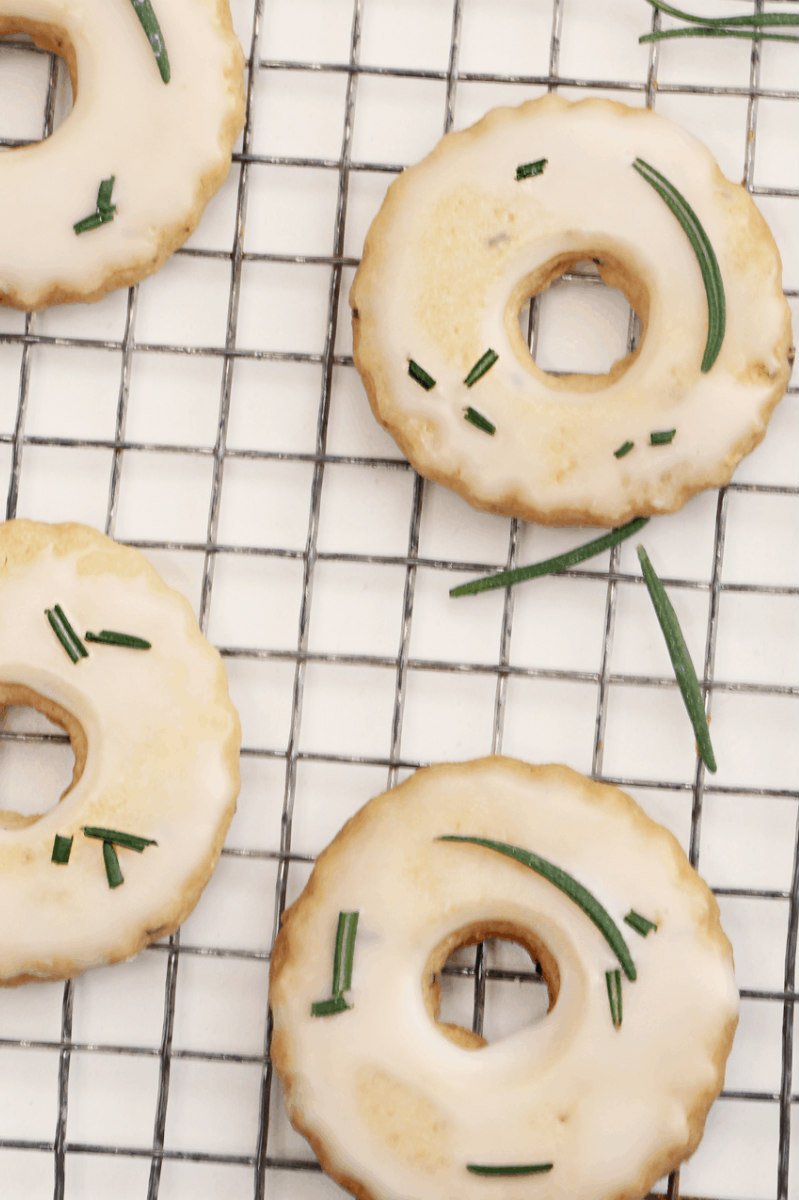 lemon rosemary shortbread cookies