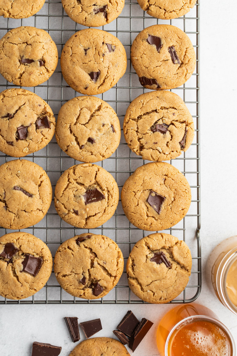 honey peanut butter chocolate chunk cookies