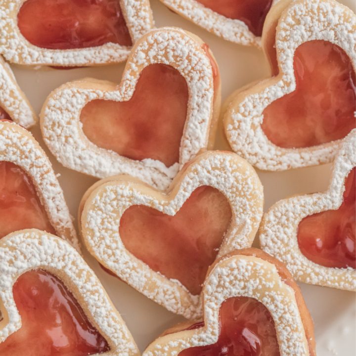 raspberry linzer cookies heart shaped