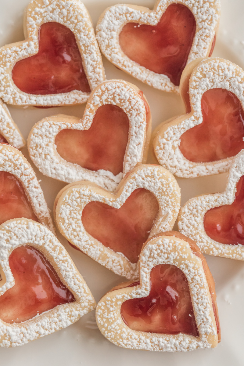 raspberry linzer cookies heart shaped