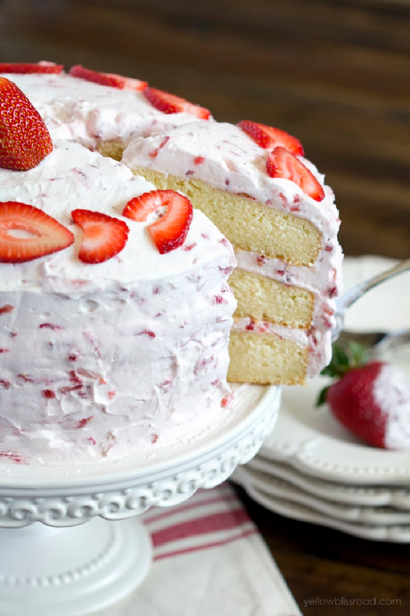 fresh strawberry cake