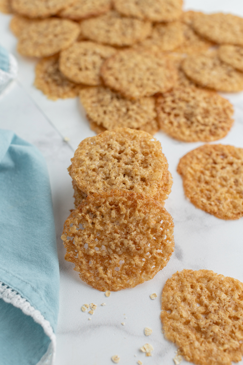 lacy butterscotch oatmeal cookies