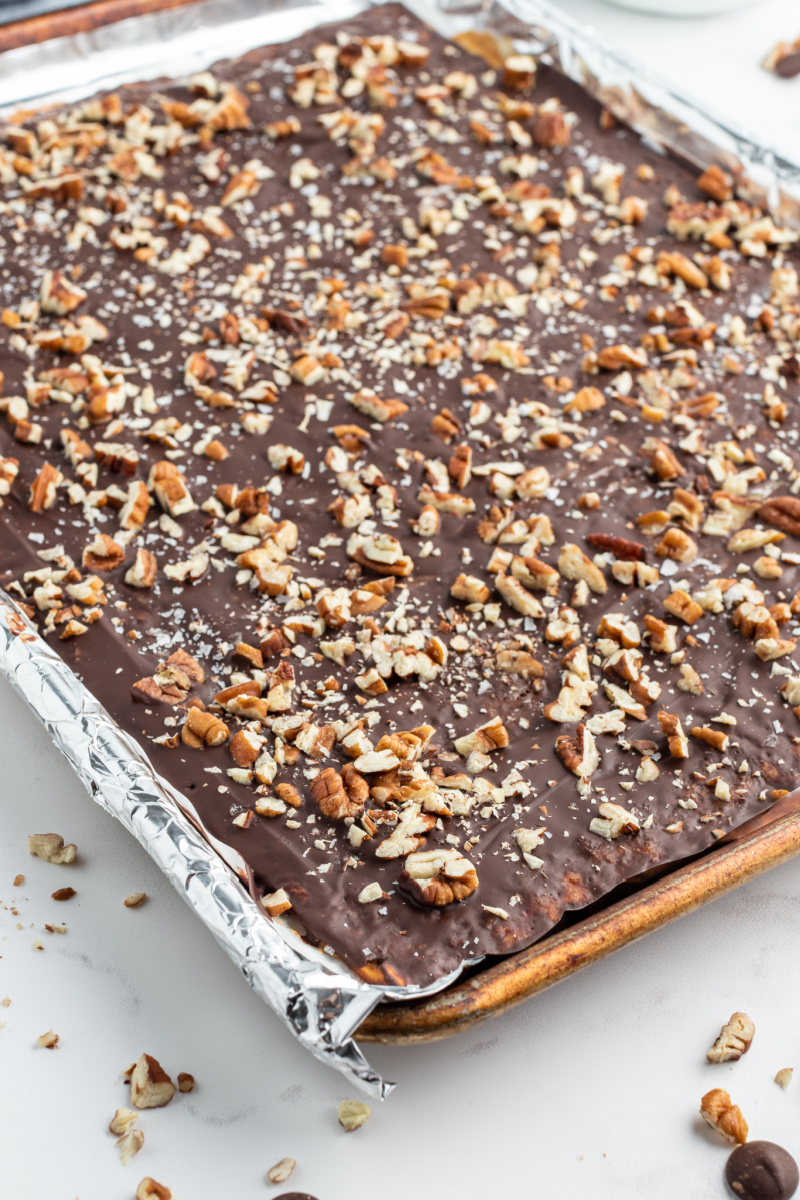 pecan praline chocolate matzoh