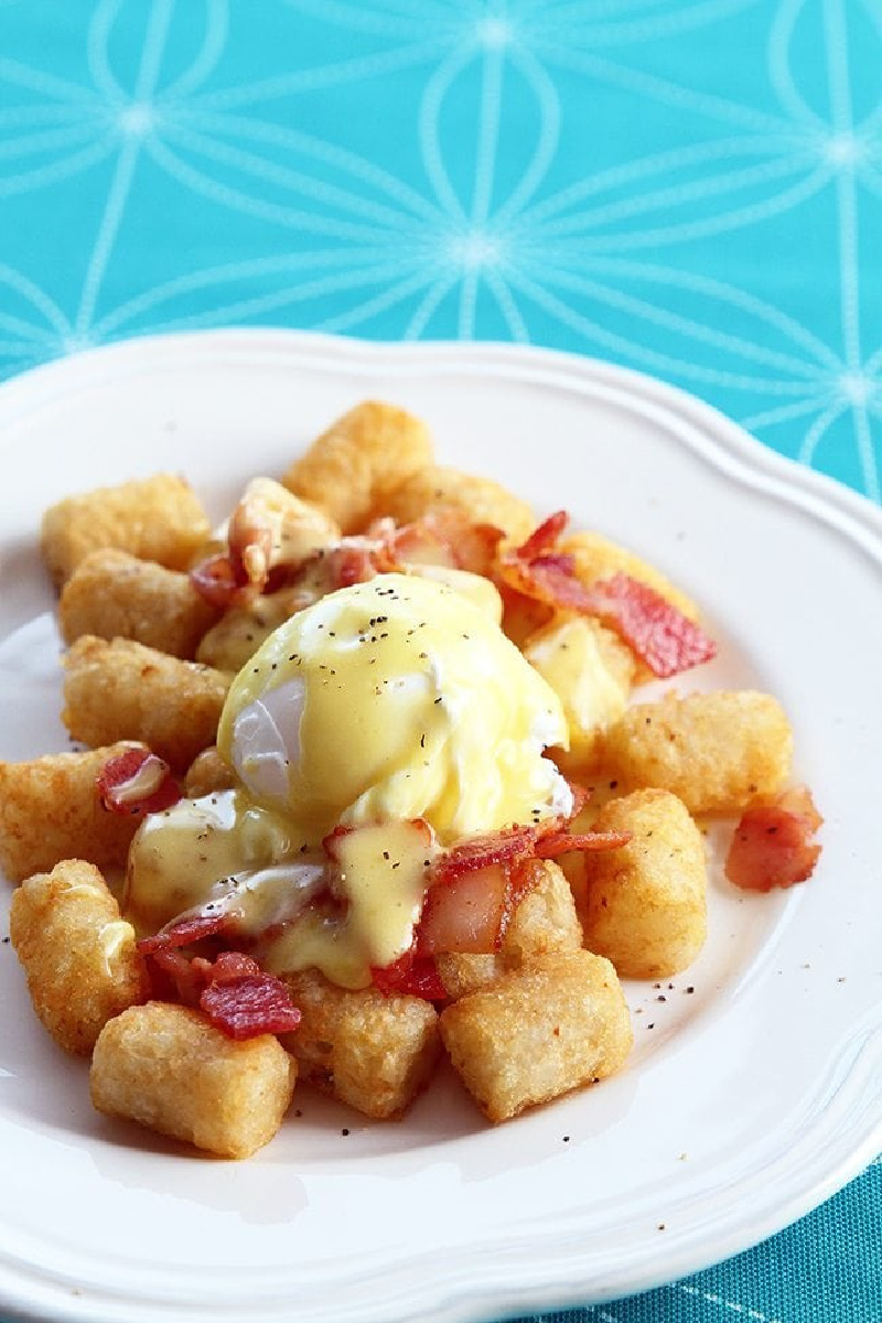 tater tot eggs benedict