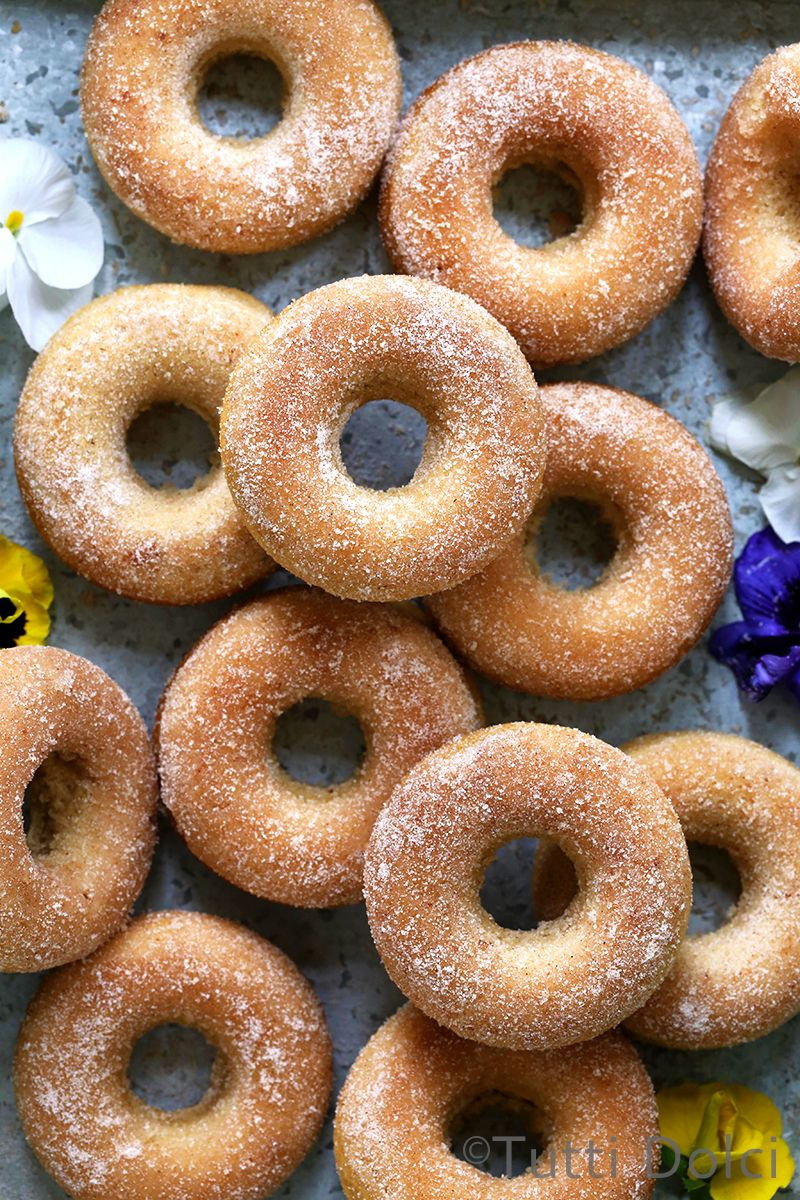 baked cinnamon sugar doughnuts