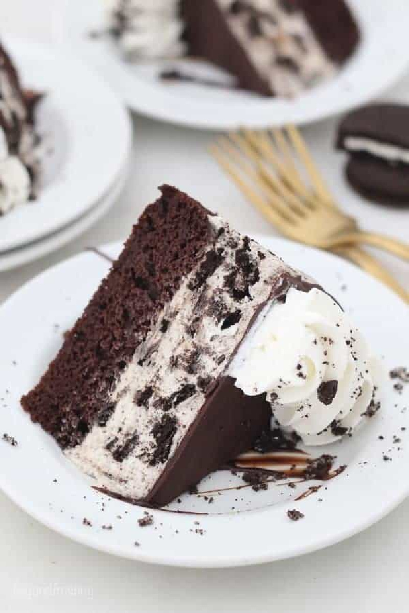 slice of oreo ice cream cake