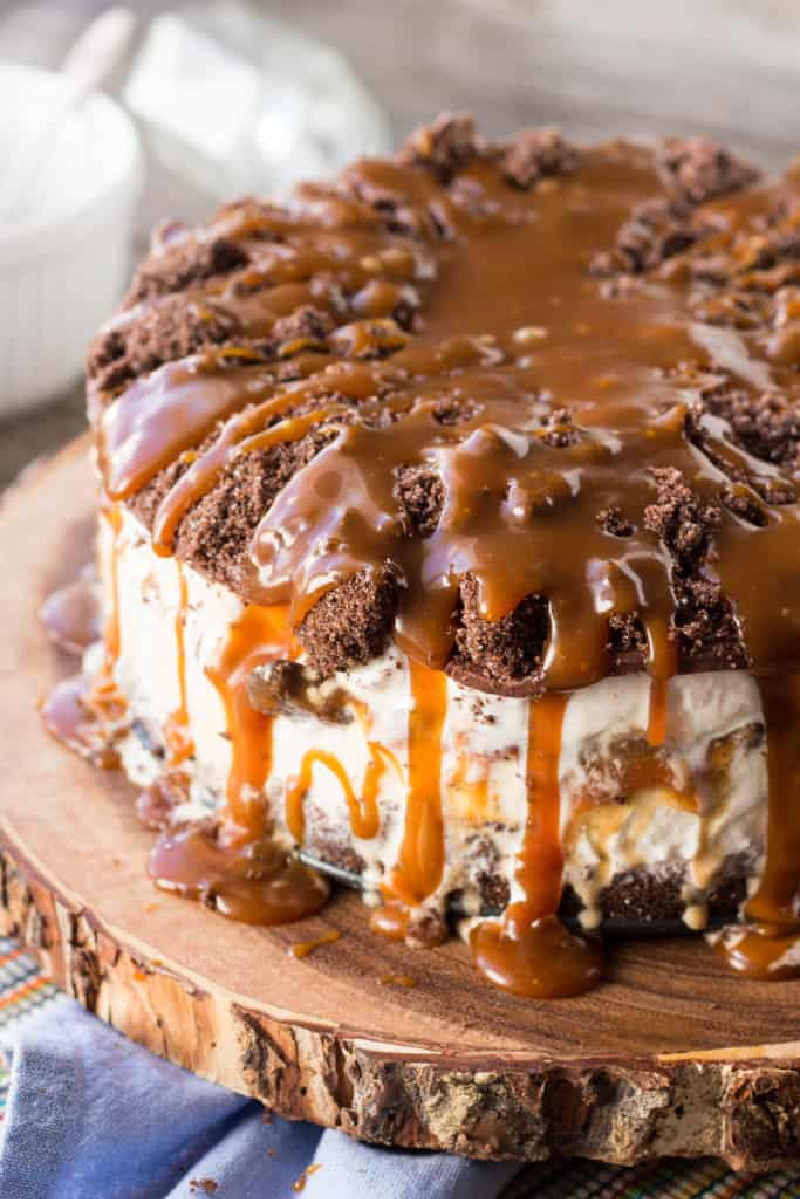 salted chocolate caramel ice cream cake