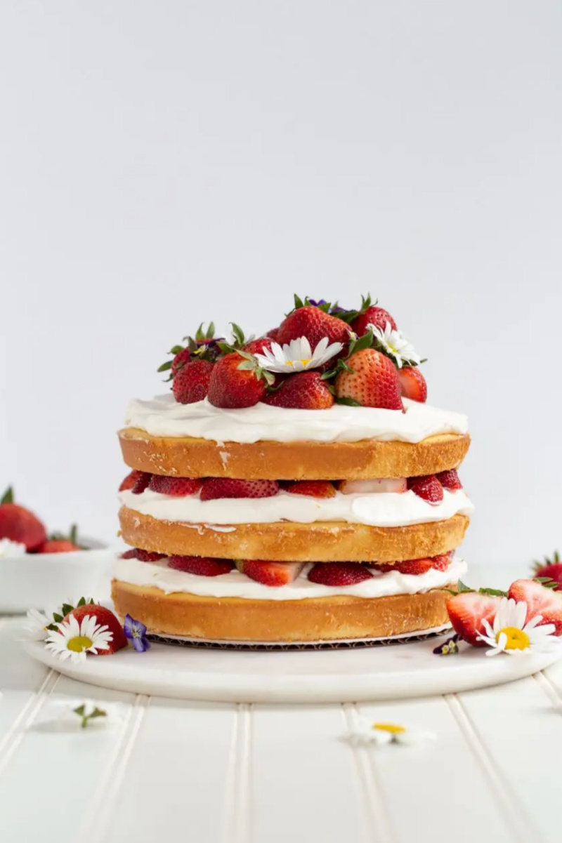 strawberry shortcake cake