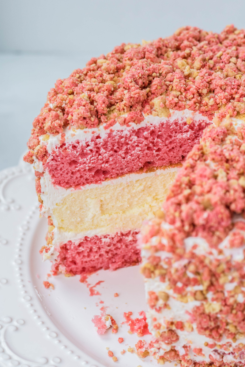 Strawberry Shortcake Cheesecake Cake