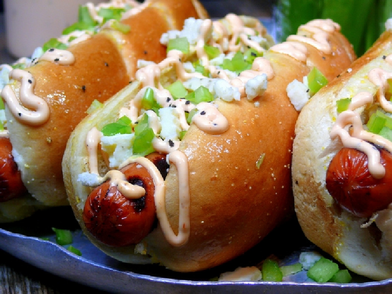 buffalo hot dogs