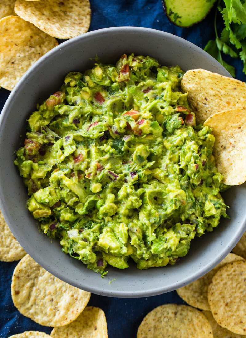 guacamole in bowl