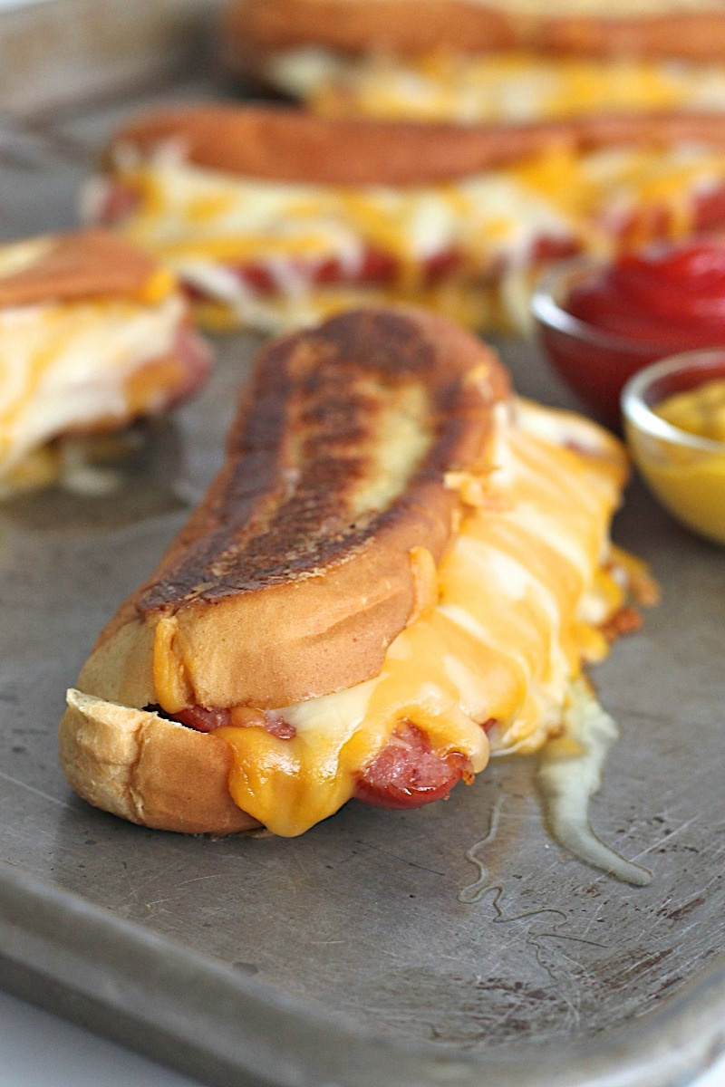 grilled cheese hot dog