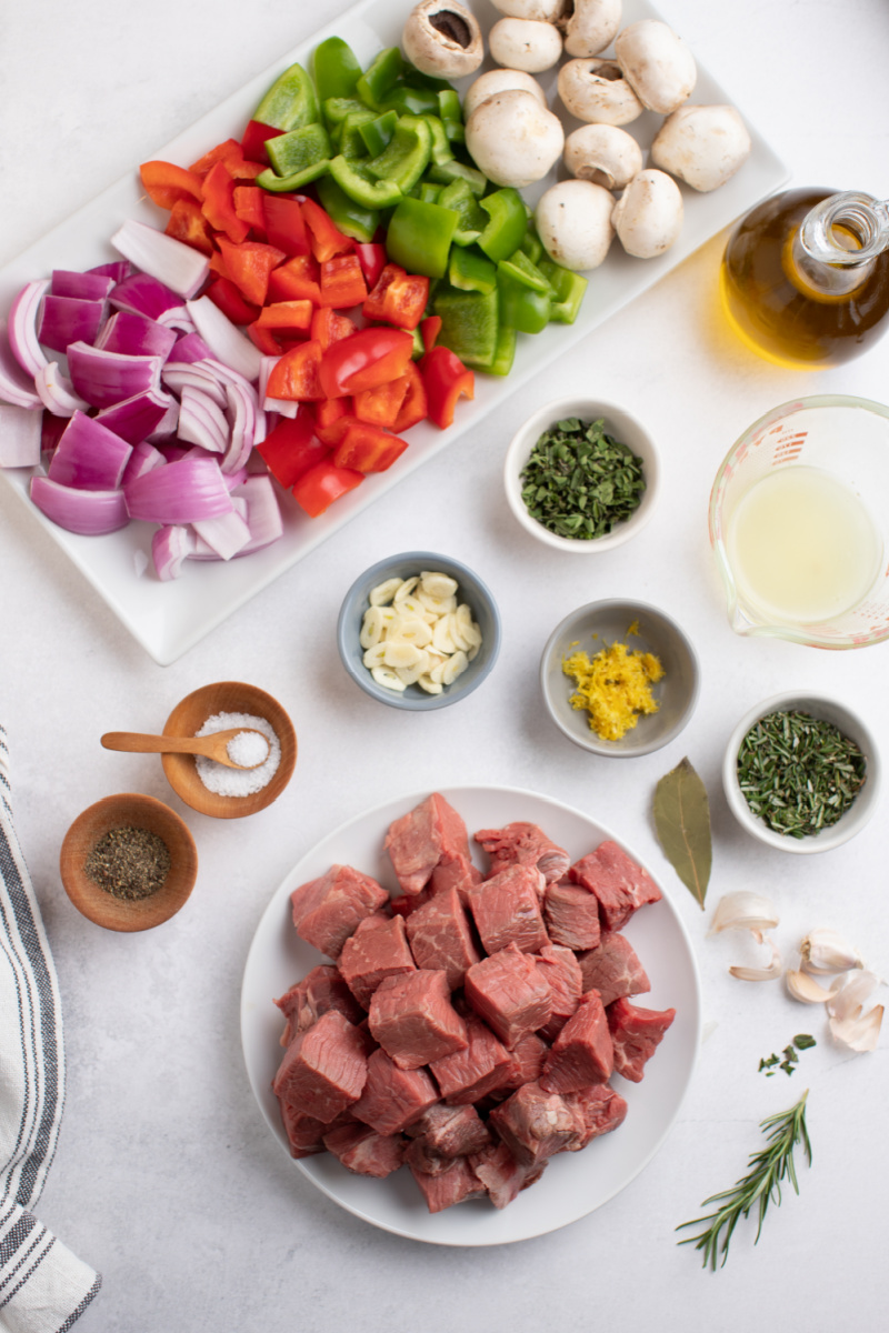 ingredients displaying for making steak kebabs