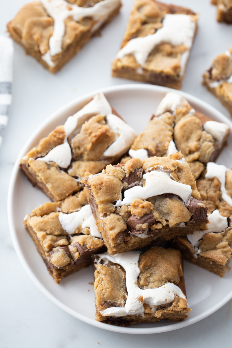 fluffernutter bars stacked on white platter