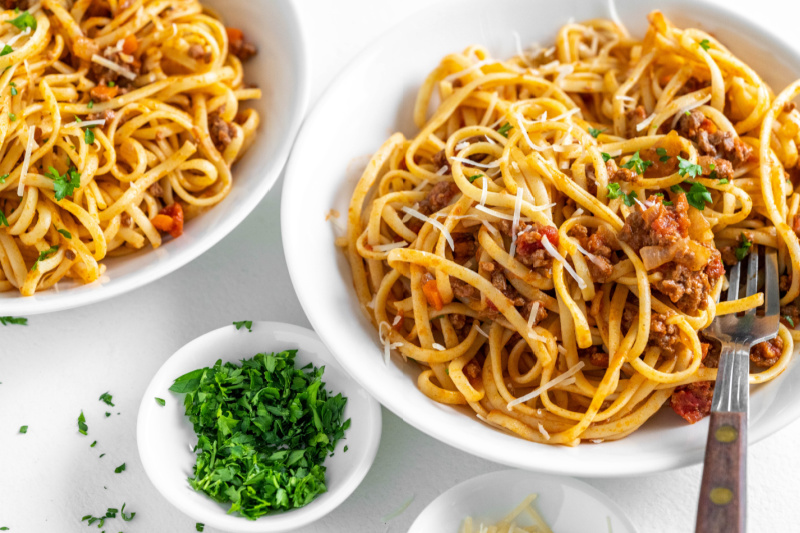 Linguine with Bolognese Sauce - Recipes For Holidays