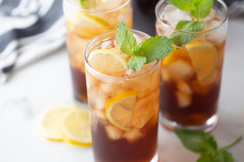 https://recipesforholidays.com/wp-content/uploads/2021/08/Southern-Sweet-Tea-5.jpeg