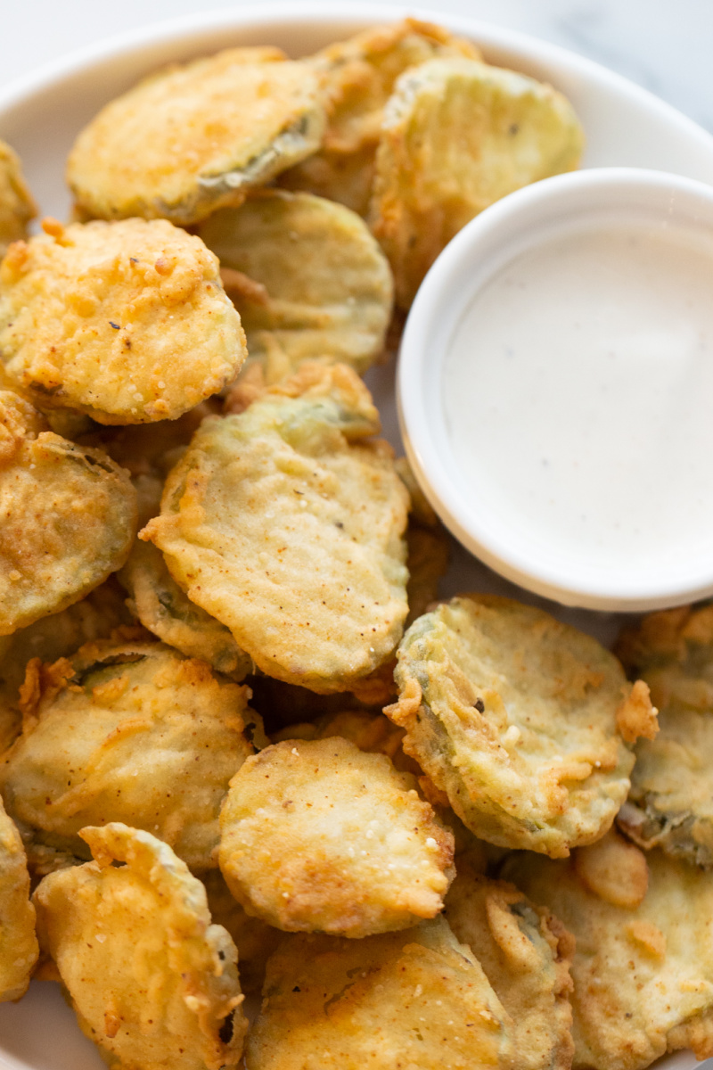 fried pickles with dipping sauce