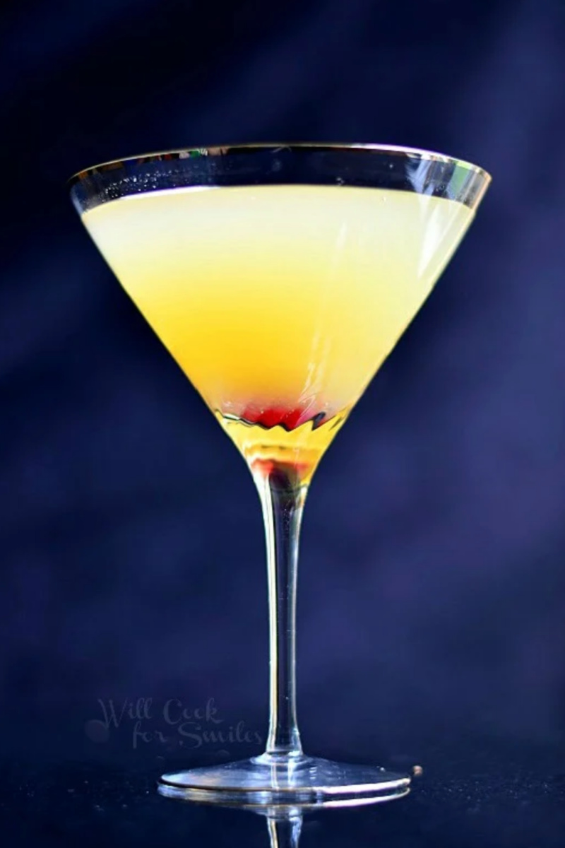 pineapple champagne martini