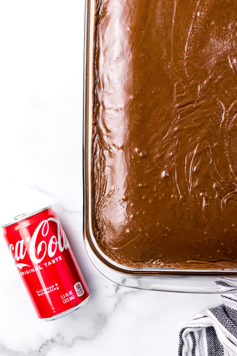 coca cola cake in a pan