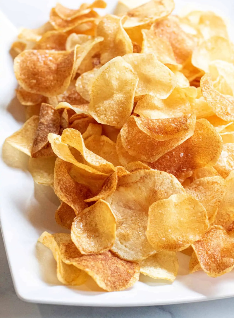 potato chips on a platter