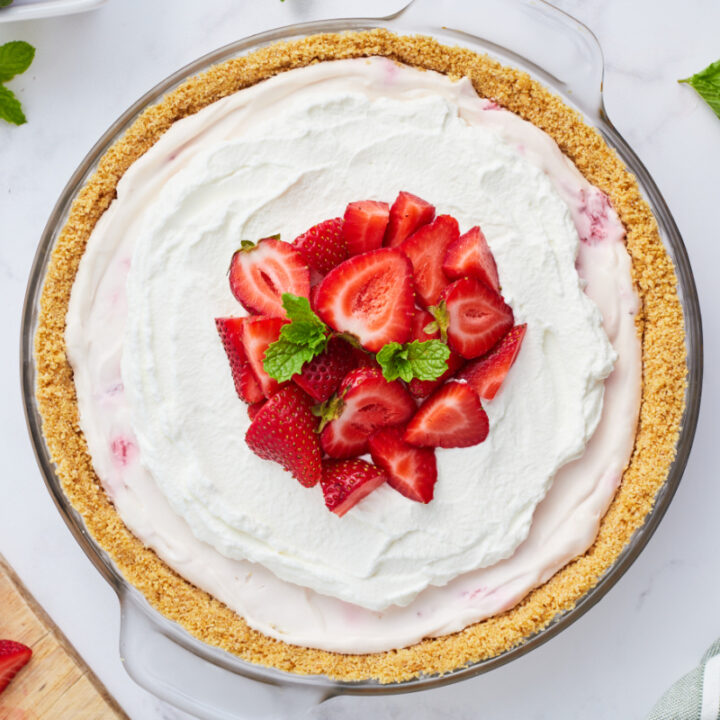 no bake strawberry cream pie