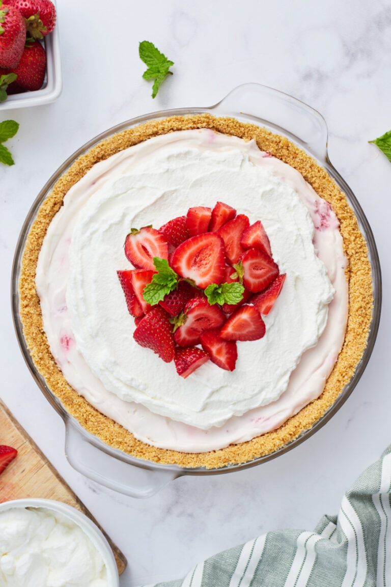 no bake strawberry cream pie