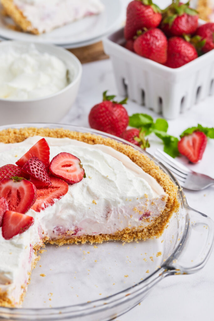 No Bake Strawberry Cream Pie - Recipes For Holidays