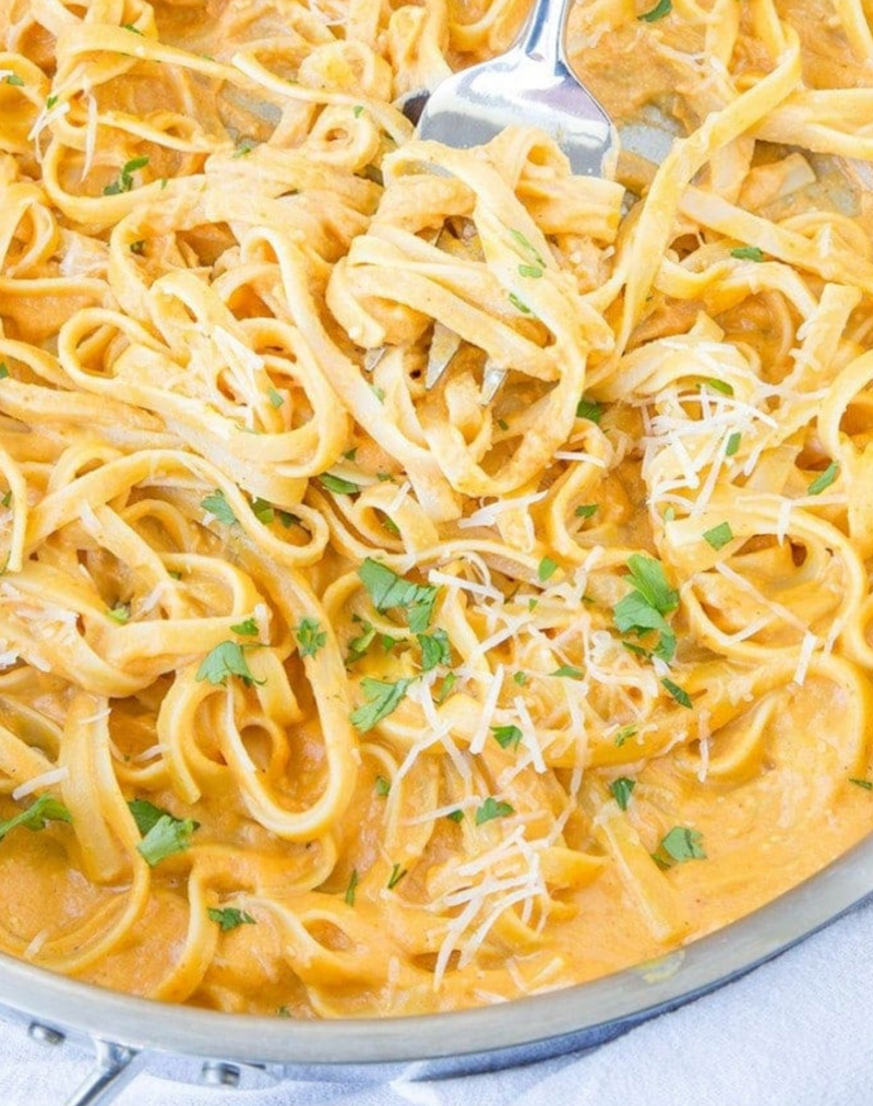 pan of pumpkin alfredo pasta