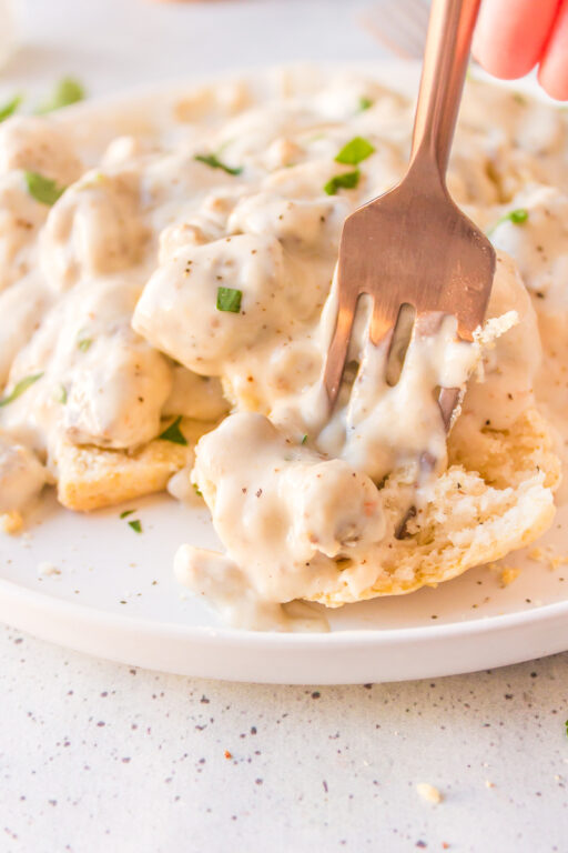 Easy Biscuits and Gravy Recipes For Holidays