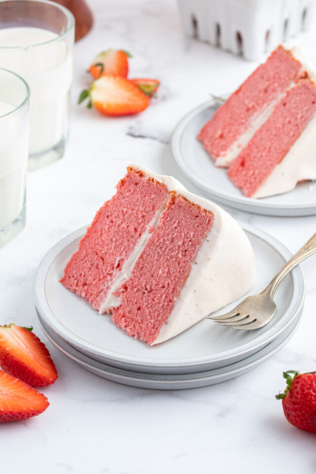 Strawberry Layer Cake - Recipes For Holidays