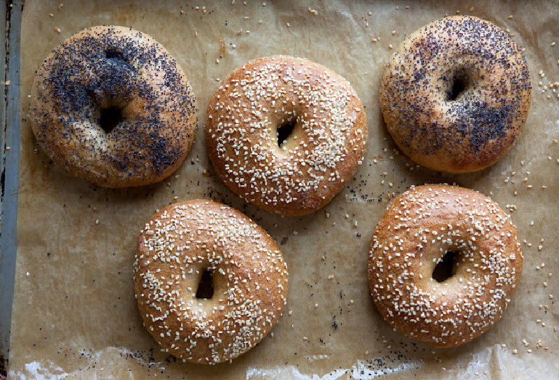 5 whole wheat bagels