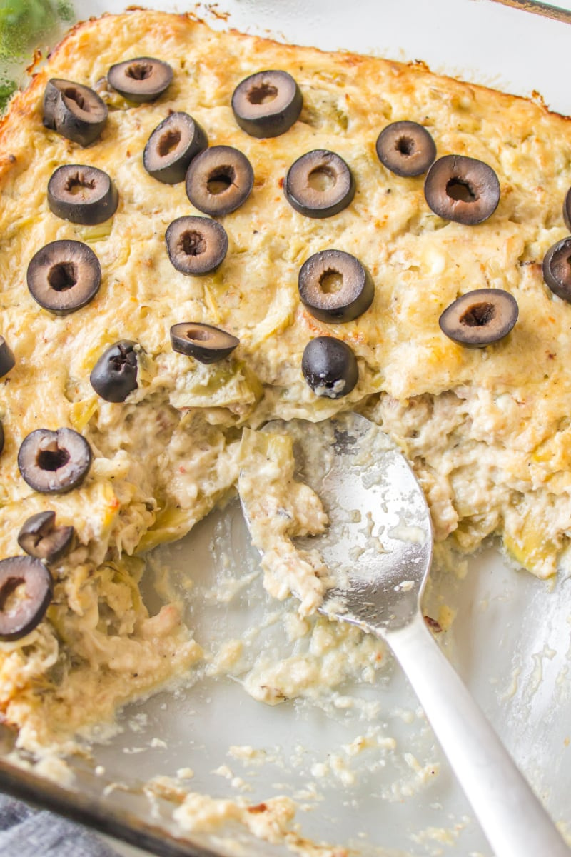 warm crab dip in a pan