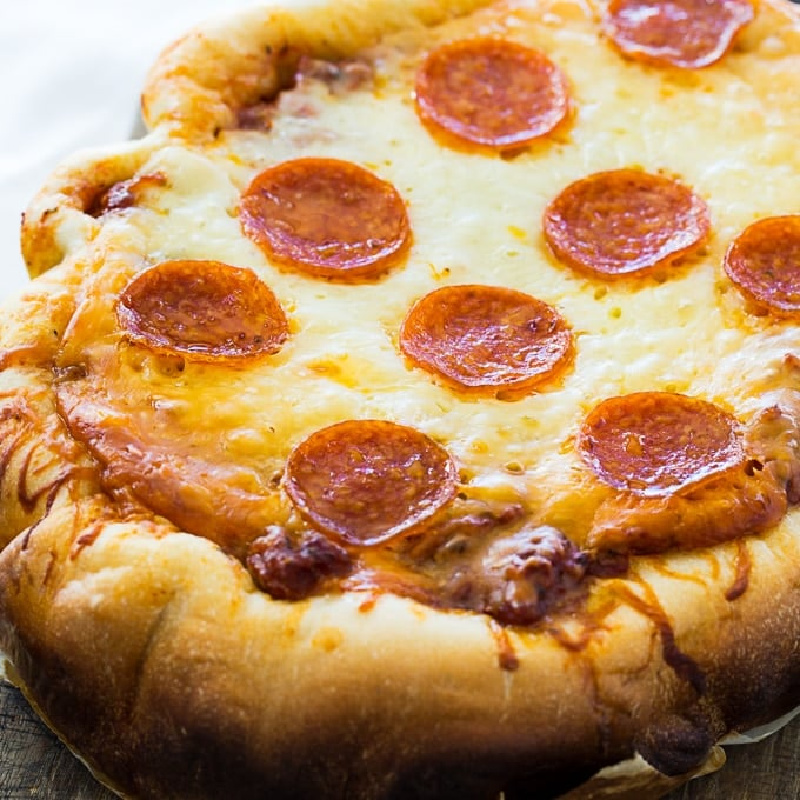 slow cooker deep dish pepperoni pizza