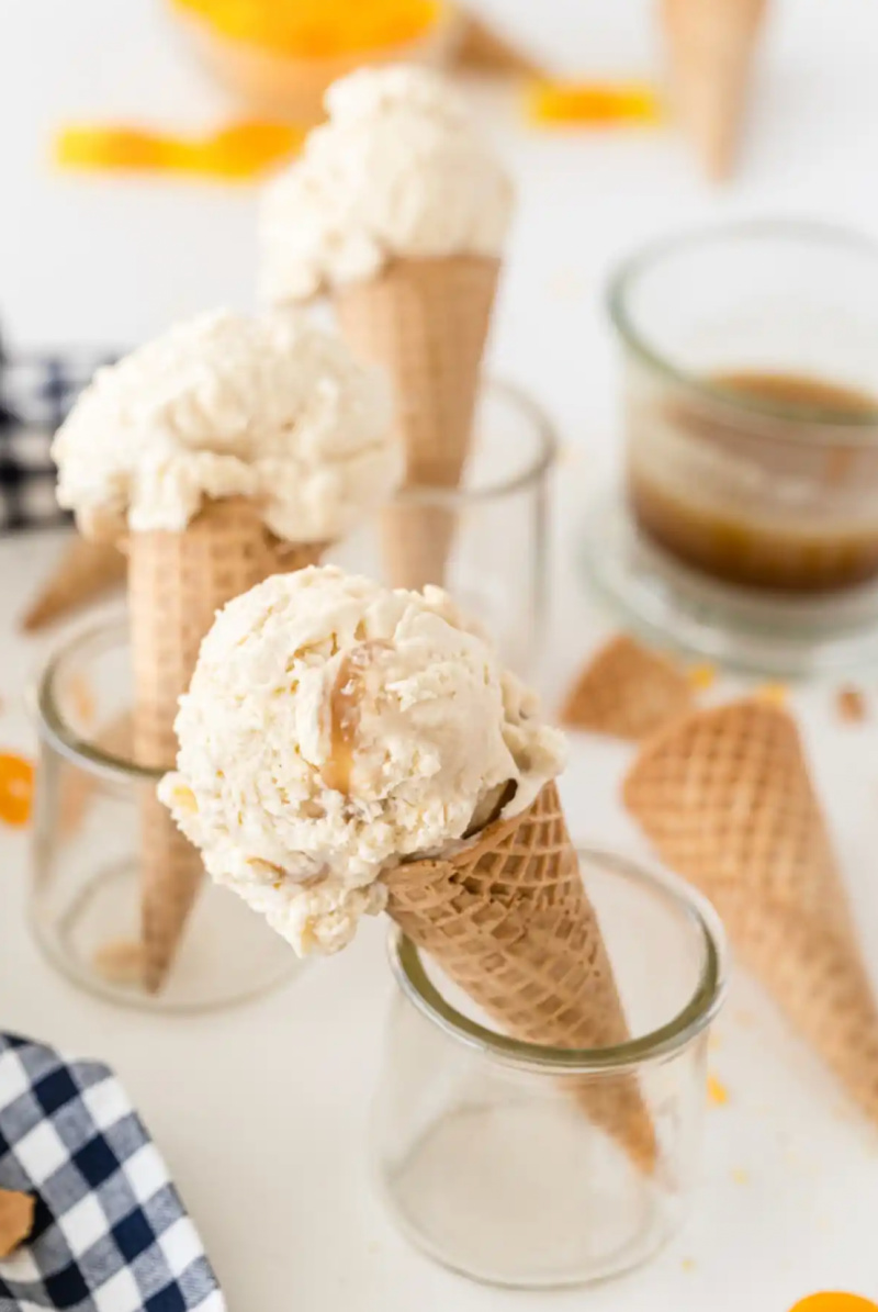 butterbeer ice cream on cones