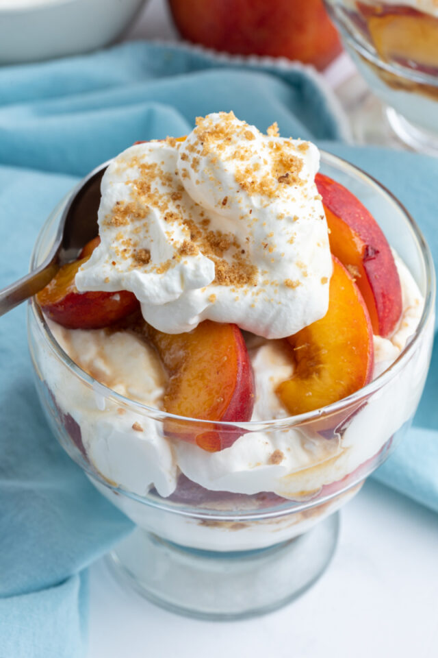 Peaches and Cream Parfaits - Recipes For Holidays