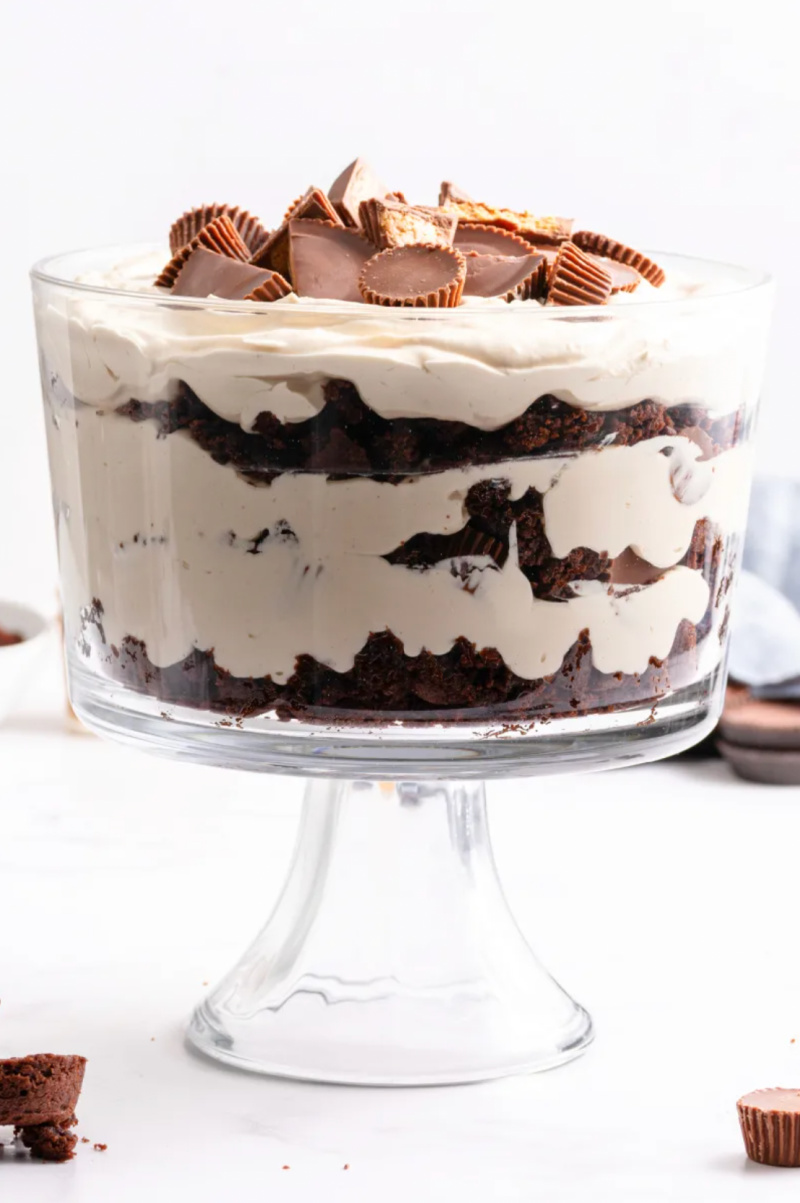 peanut butter cup brownie trifle