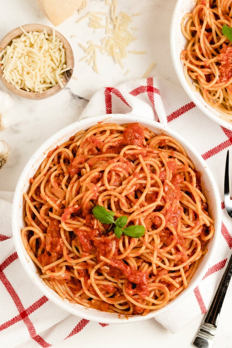 bowl of pasta pomodoro