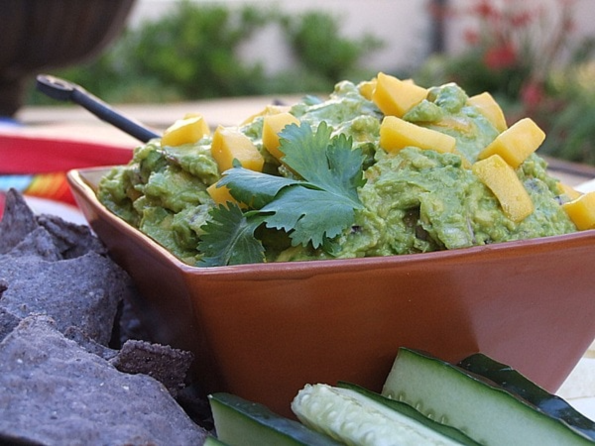 mango guacamole in bowl